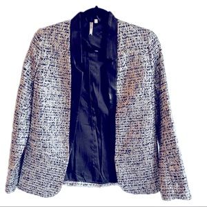 🎄🎄🎄 get in holiday spirit with shiny Silver Petticoat Alley silver jacket XS